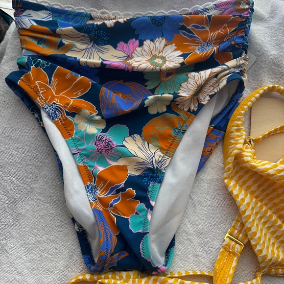 ✨Bundle✨BEACHRIOT profile L*space casa del sol  Bikini Set of 4 pieces Swimwear - Picture 4 of 15